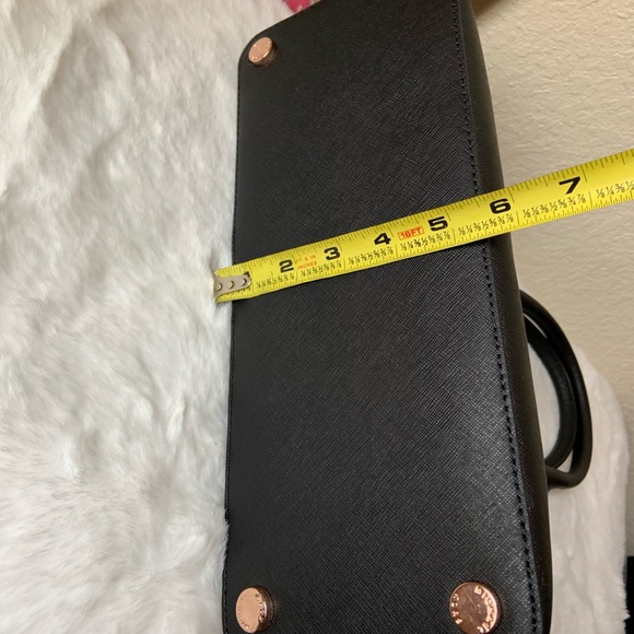 MK satchel - Picture 6 of 11